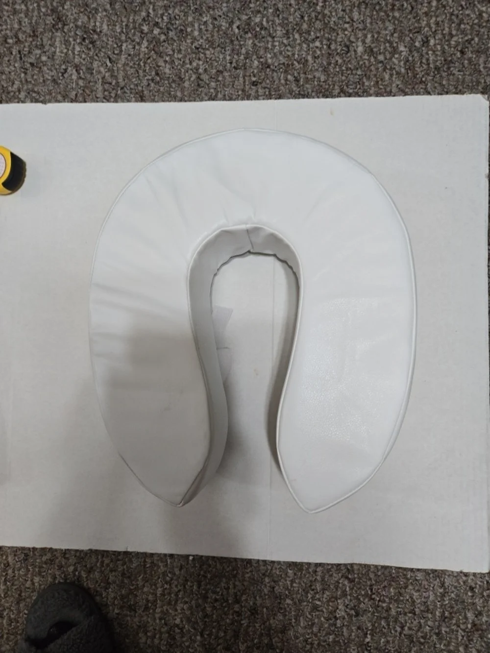 The Unbranded Brand inch white
